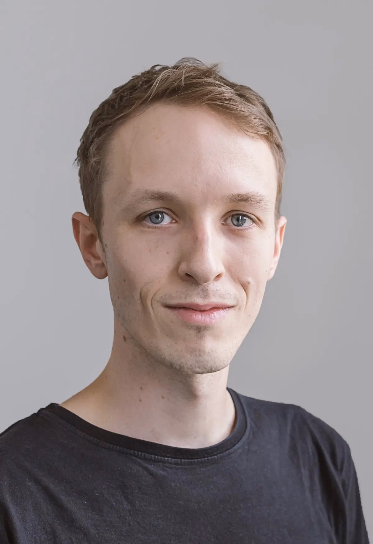 Marius Hubertus, Field Master Visual Design · Senior Visual Designer